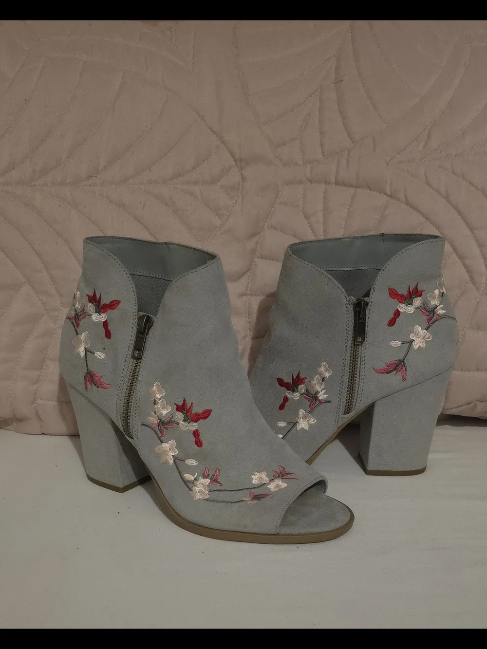 Hippie Laundry Light Blue Gray Floral Embroidered Peep-Toe Ankle Booties